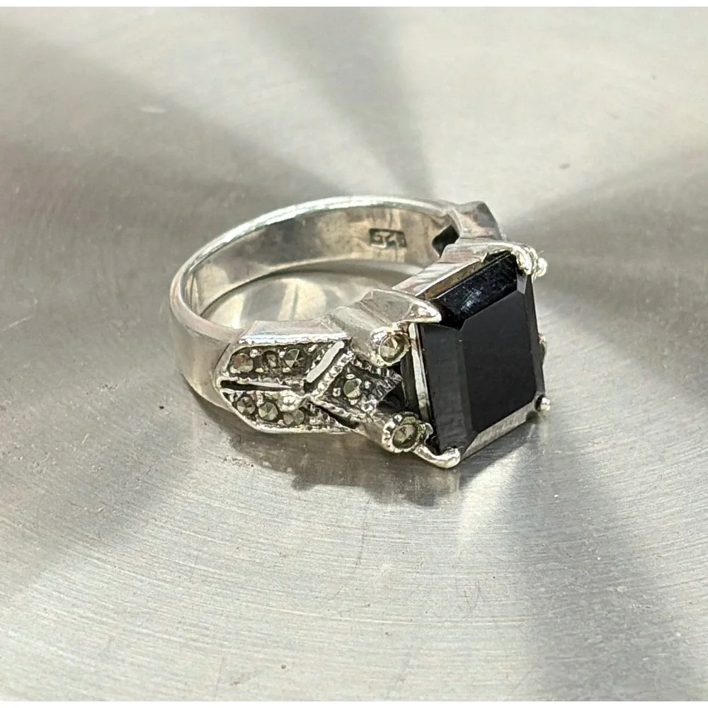 925 Silver Emerald Cut Black Stone Marcasite Accent Vintage Style Ring Size 6.75